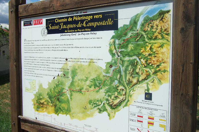 2011-05- (576).JPG - Hier verläuft der Ost-West-Jakobsweg von Genf nach Puy-en-Velay